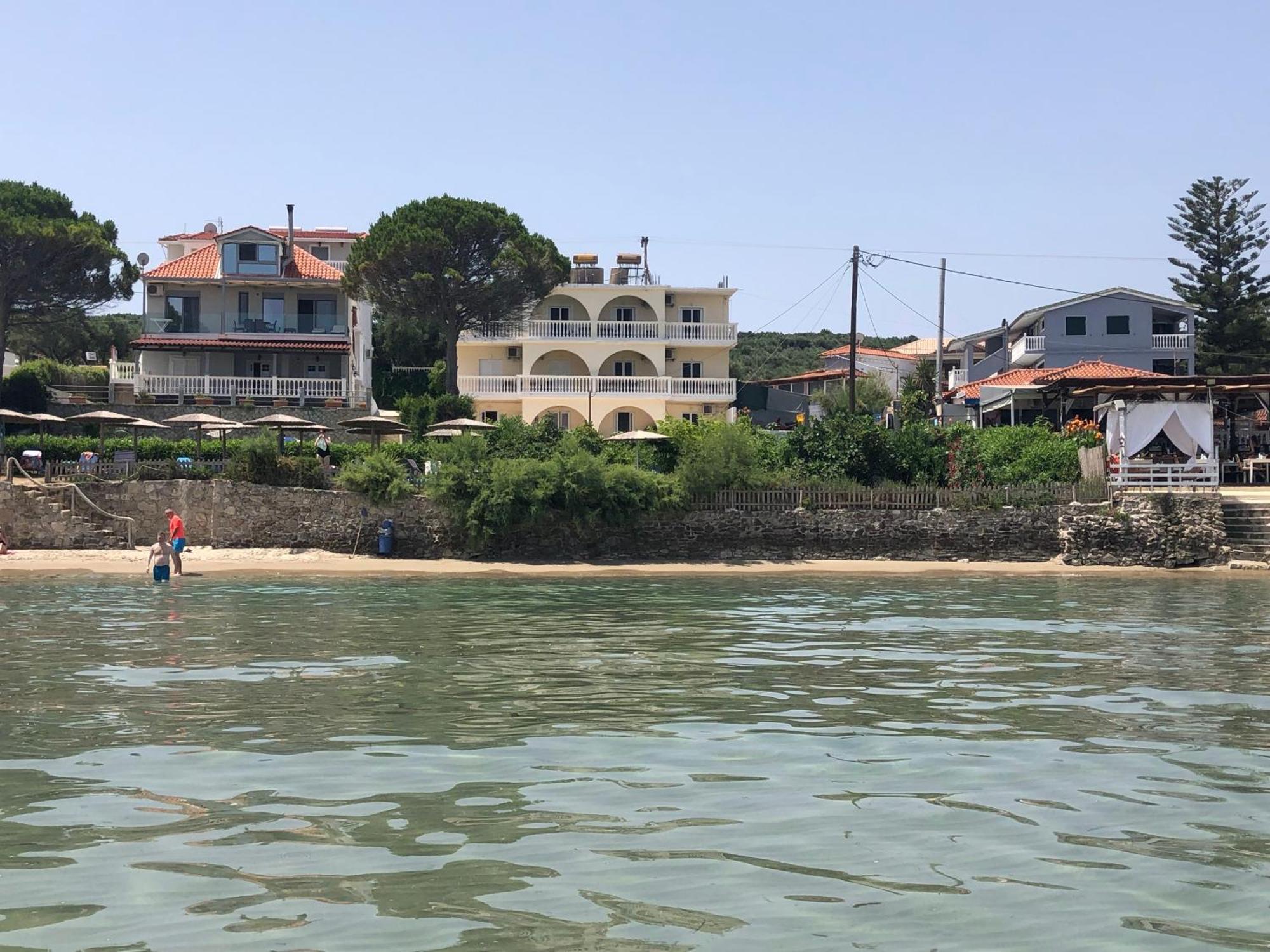 Red Sun Apartments Ammoudi Dış mekan fotoğraf